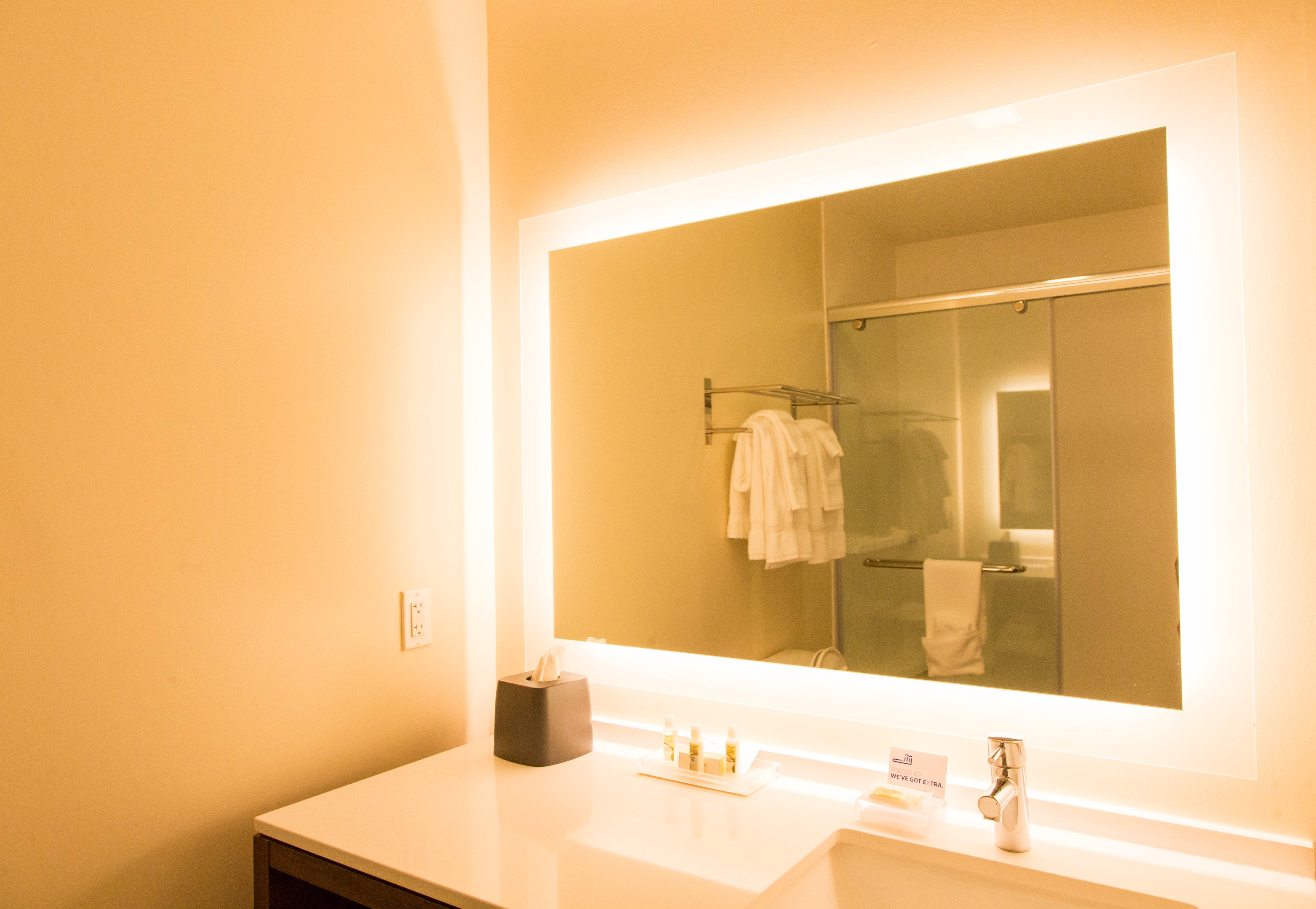 Holiday Inn Hotel & Suites - Mount Pleasant By Ihg Bagian luar foto