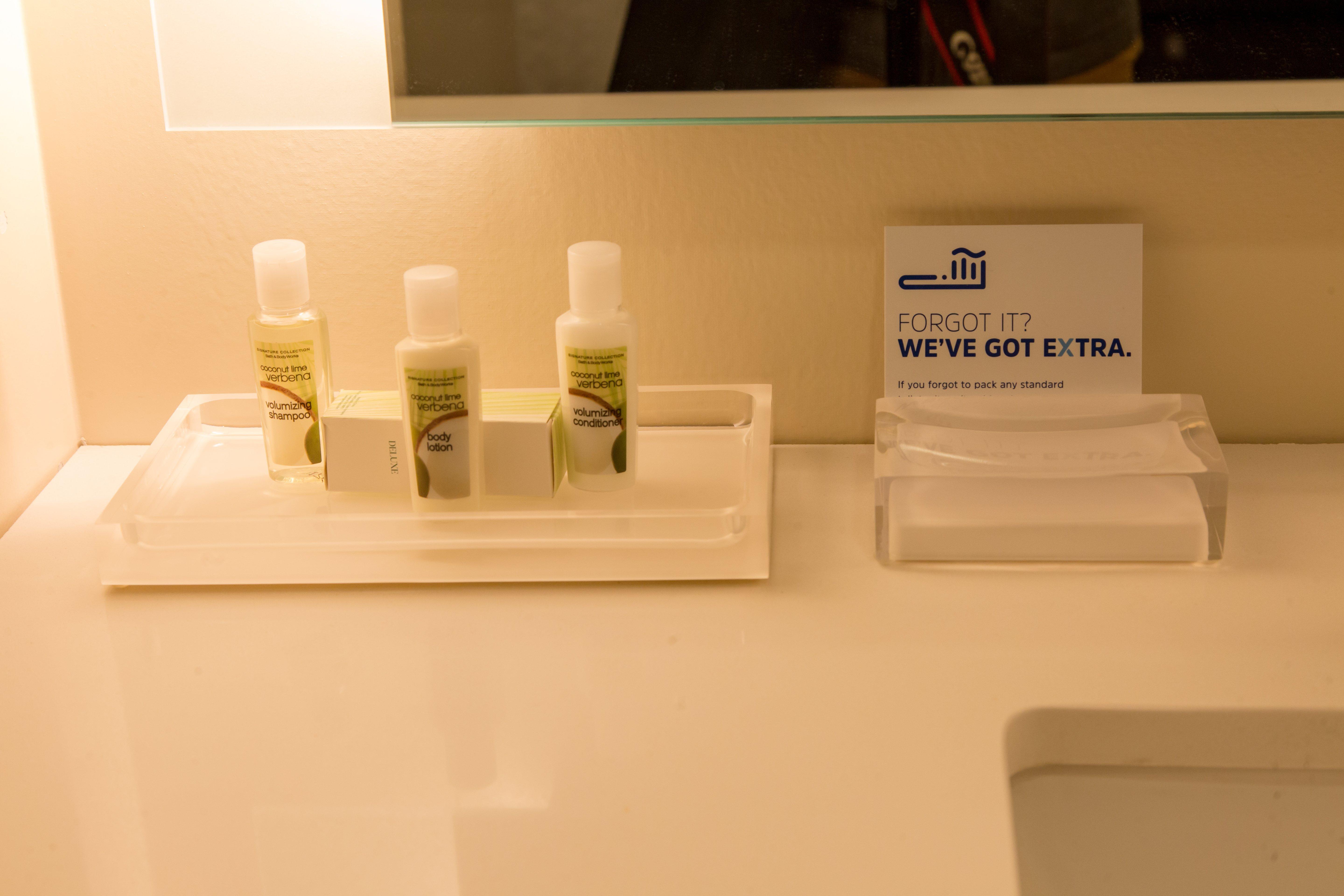 Holiday Inn Hotel & Suites - Mount Pleasant By Ihg Bagian luar foto