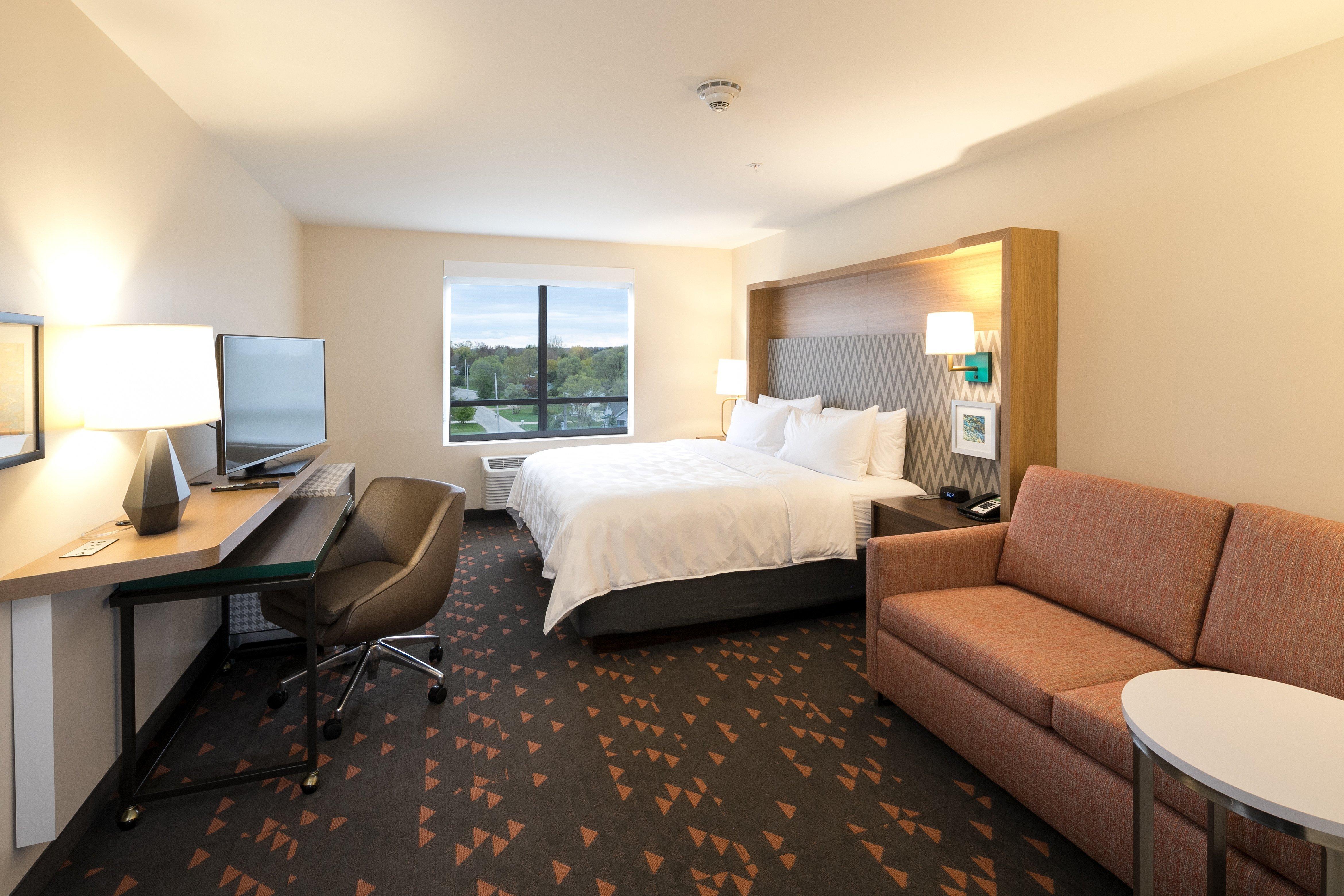 Holiday Inn Hotel & Suites - Mount Pleasant By Ihg Bagian luar foto