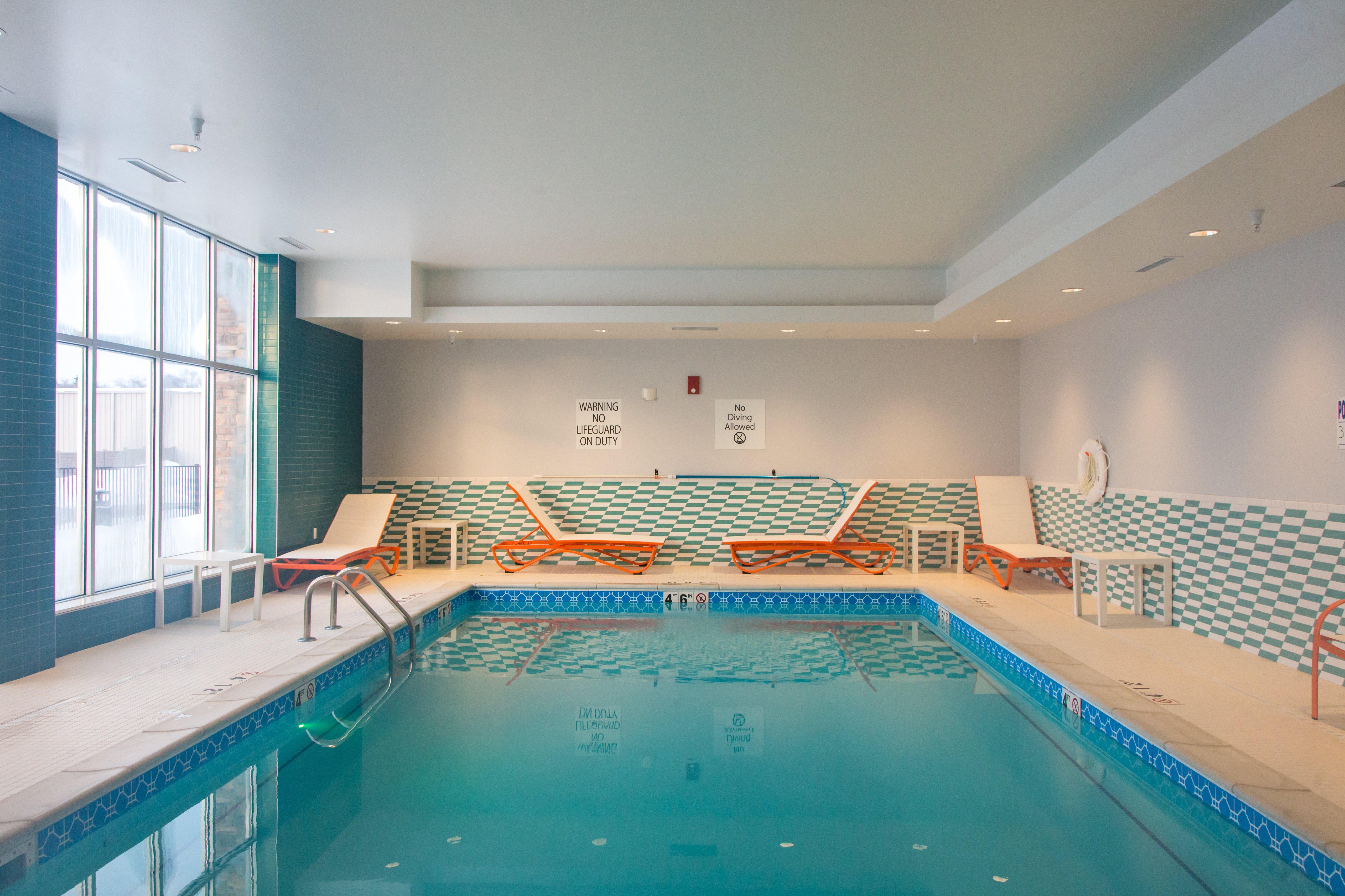 Holiday Inn Hotel & Suites - Mount Pleasant By Ihg Bagian luar foto