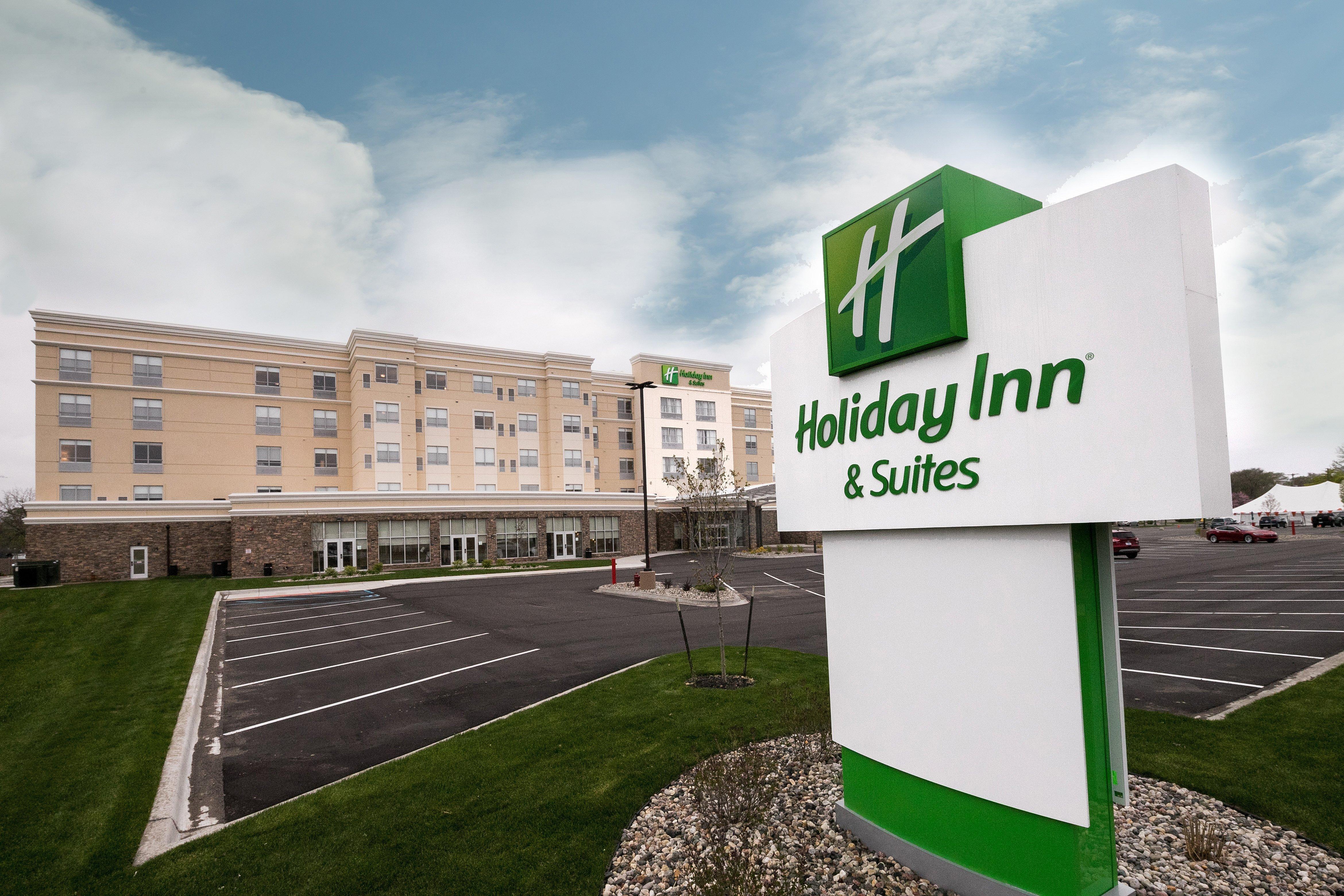 Holiday Inn Hotel & Suites - Mount Pleasant By Ihg Bagian luar foto