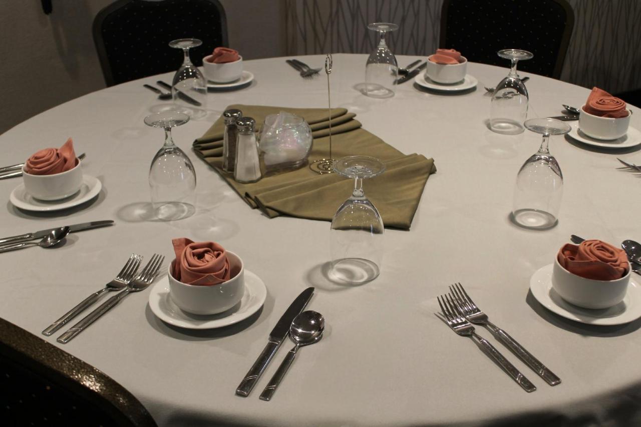Holiday Inn Hotel & Suites - Mount Pleasant By Ihg Bagian luar foto