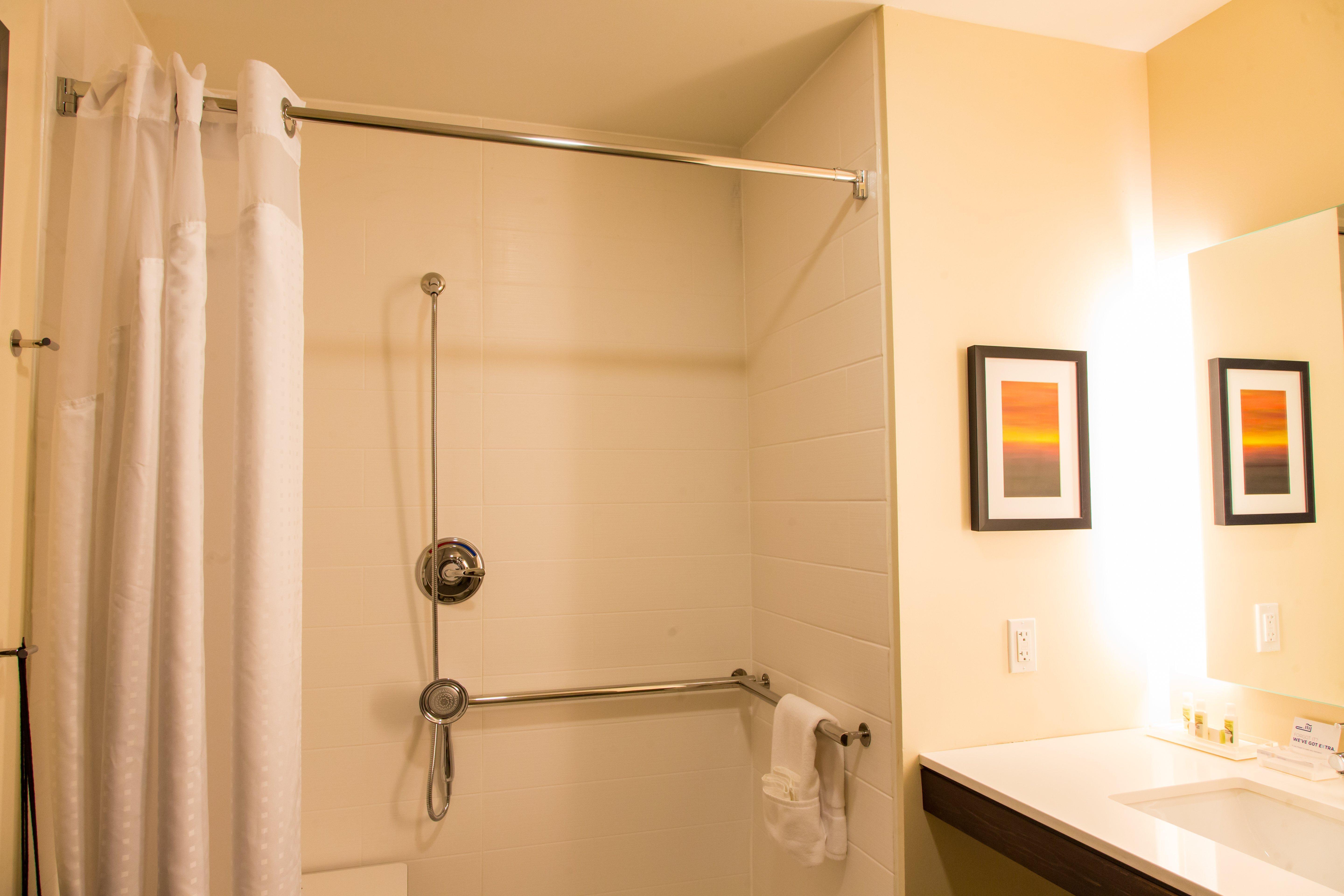 Holiday Inn Hotel & Suites - Mount Pleasant By Ihg Bagian luar foto