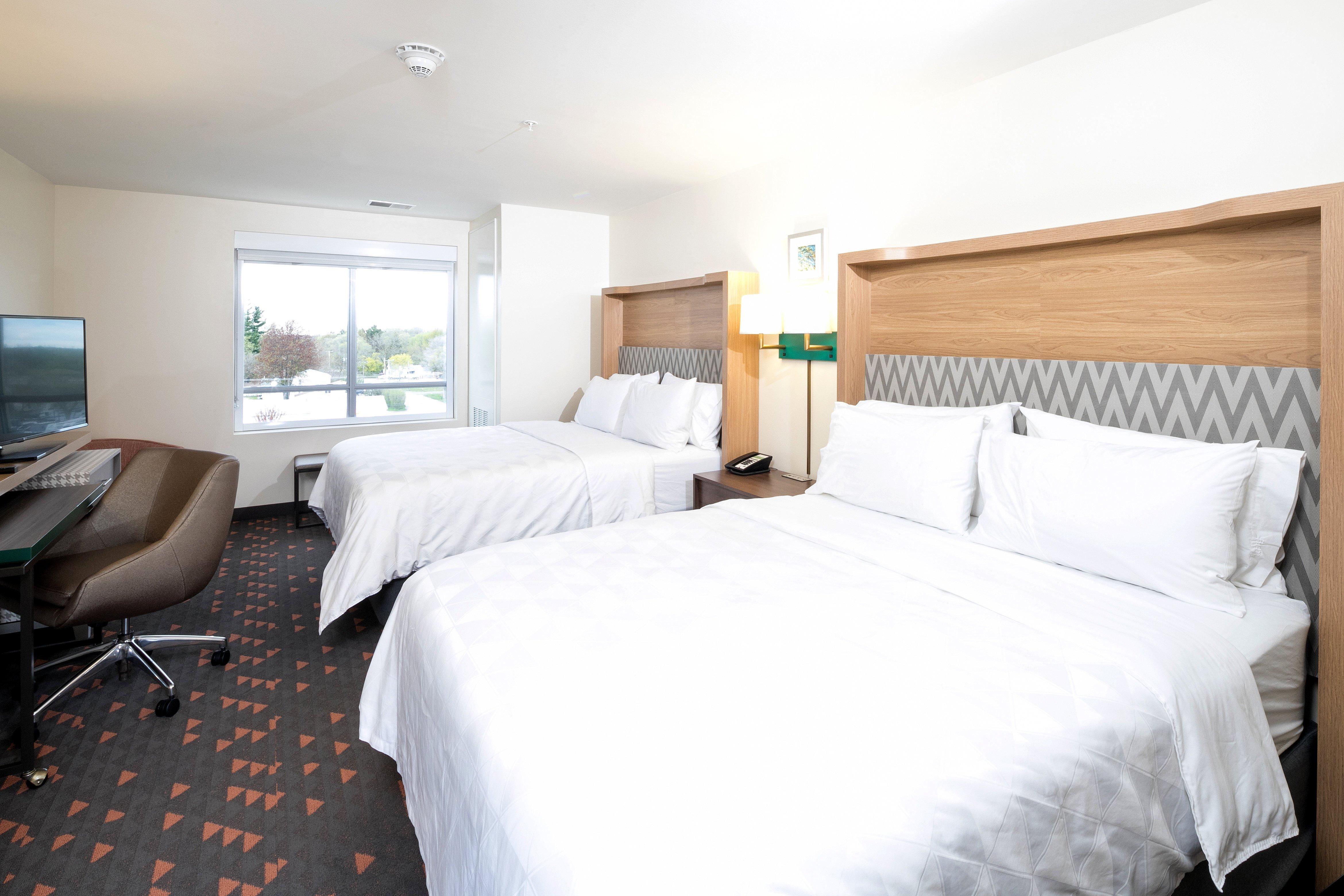 Holiday Inn Hotel & Suites - Mount Pleasant By Ihg Bagian luar foto