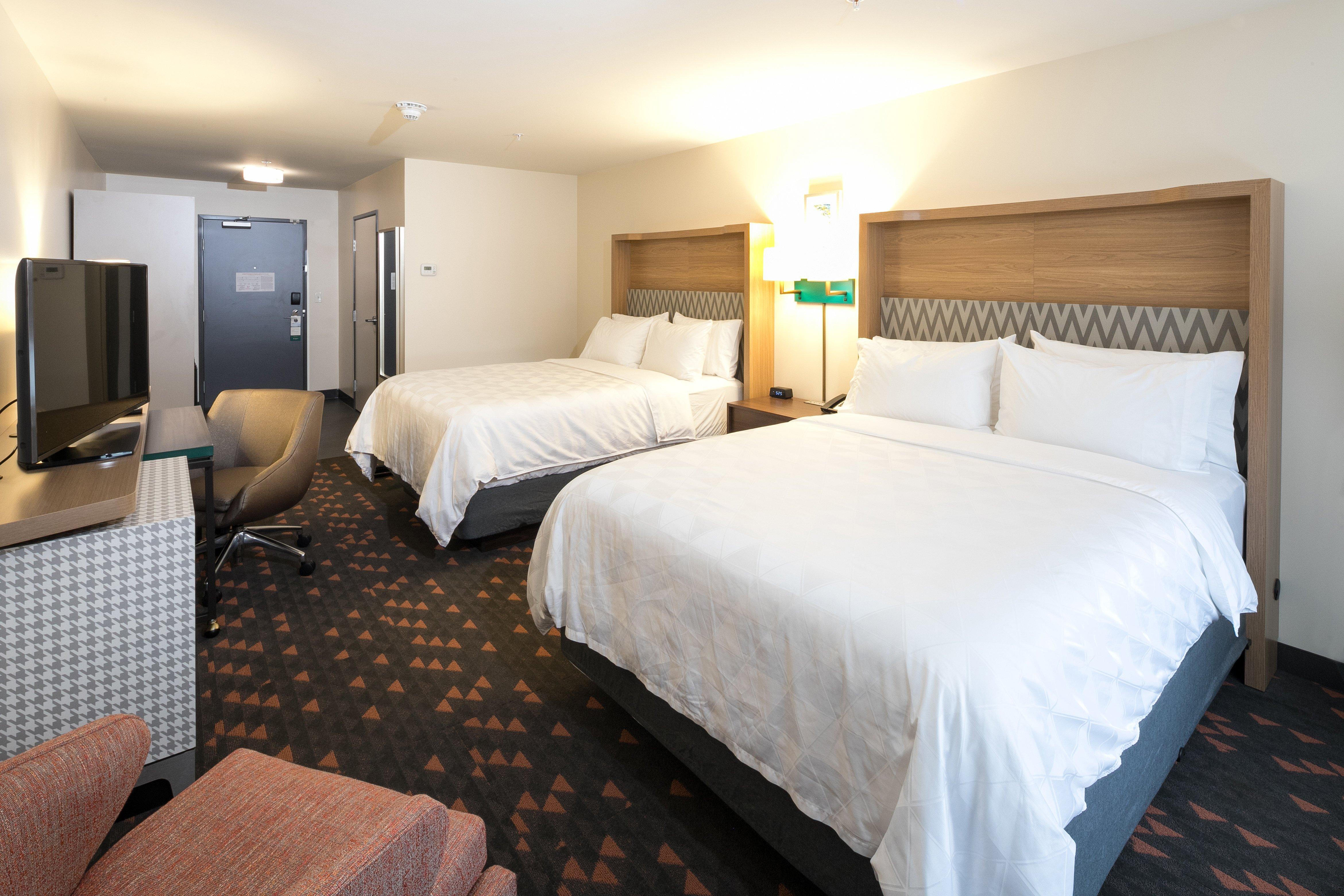 Holiday Inn Hotel & Suites - Mount Pleasant By Ihg Bagian luar foto